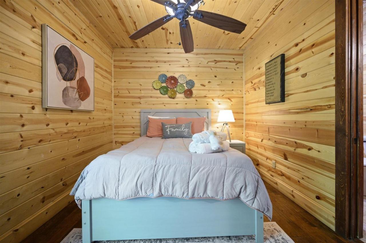 Smoky Bear Villa Броукън Боу Екстериор снимка